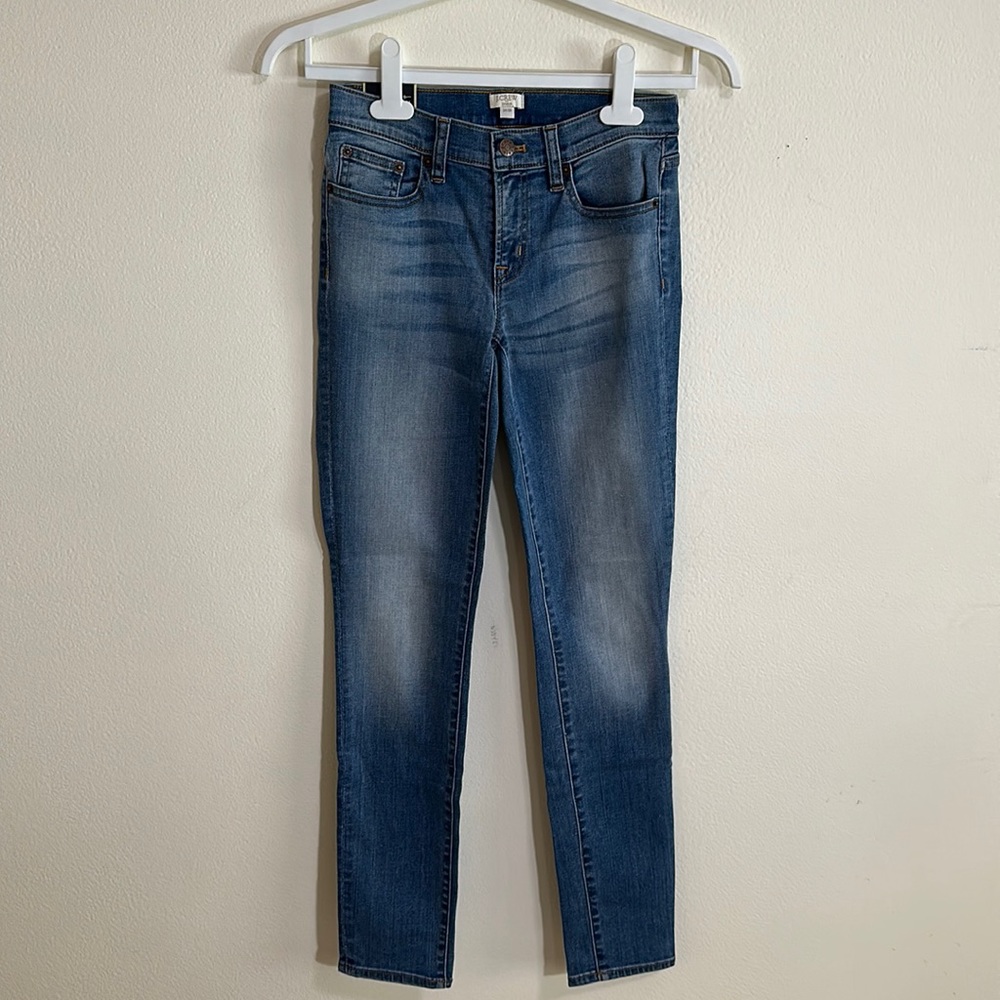 J. Crew Stretch Skinny Jeans | Waist: 24” Inseam: 30”